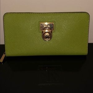 MK Michael Kors